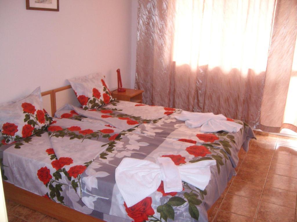 Nelly Guest House Равда Номер фото